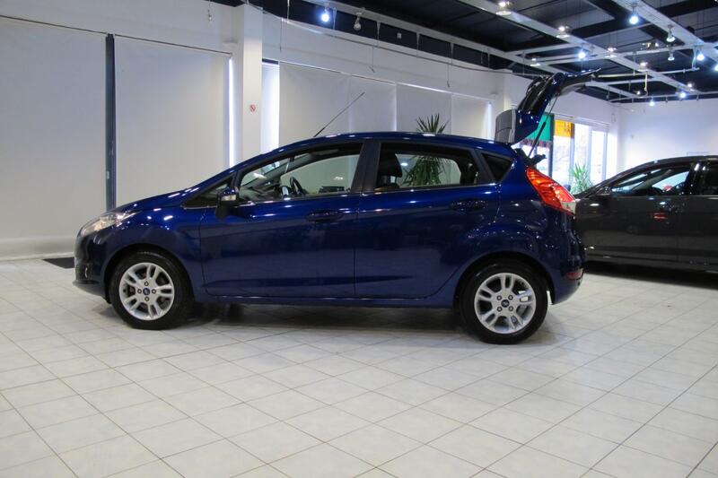 FORD FIESTA