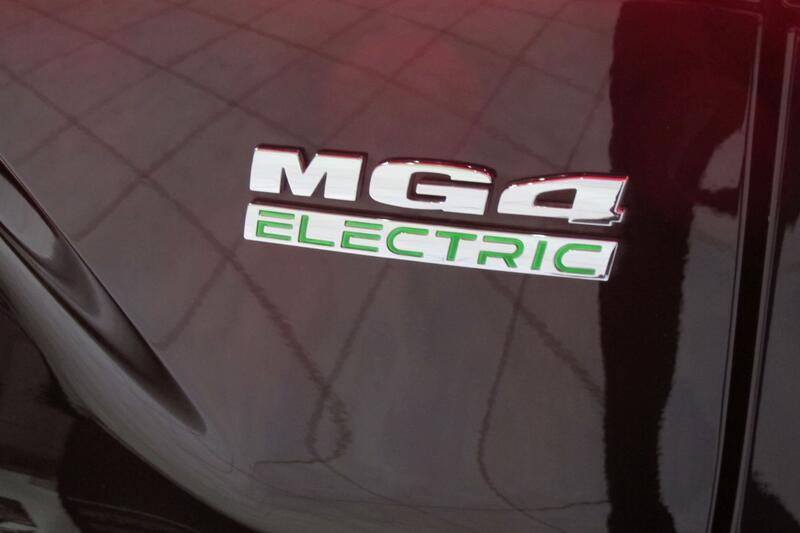 MG MG4