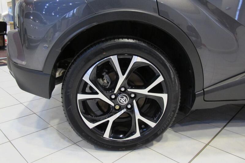 TOYOTA C-HR
