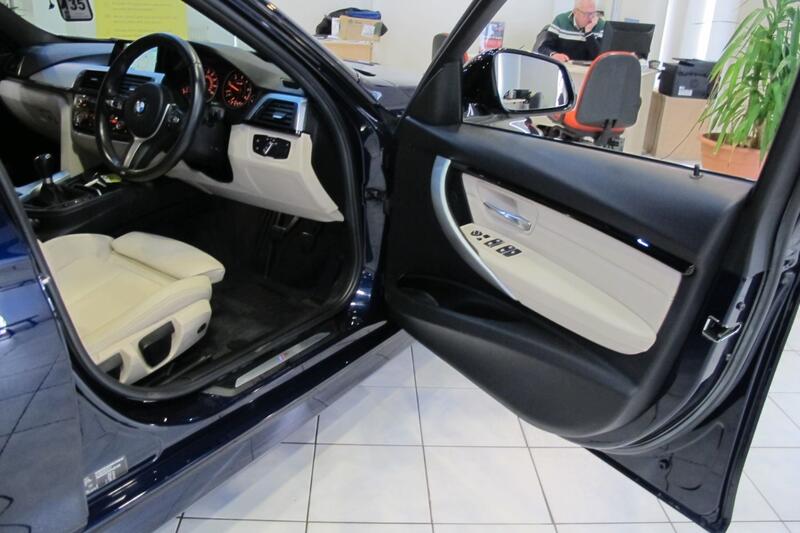 BMW 3 SERIES