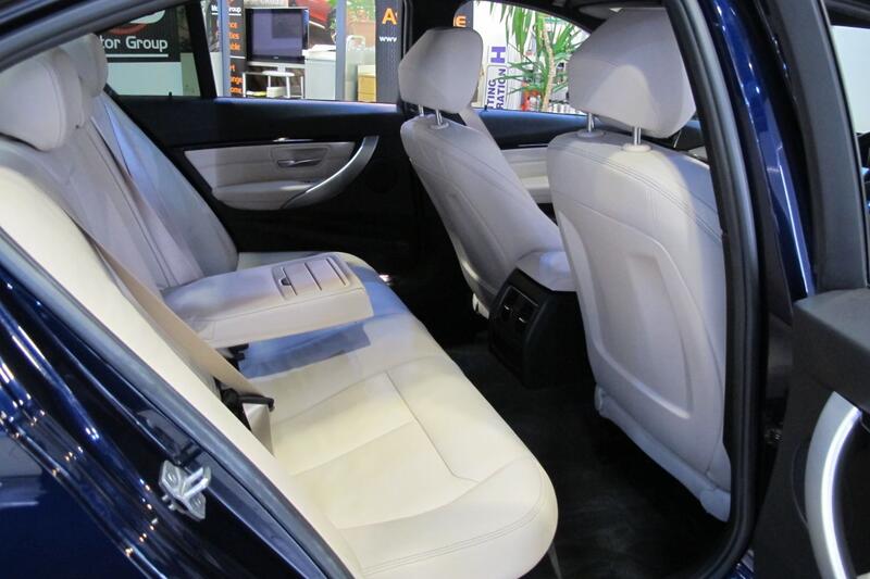 BMW 3 SERIES