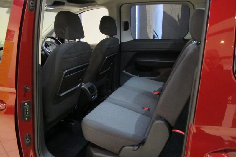 VOLKSWAGEN CADDY MAXI LIFE