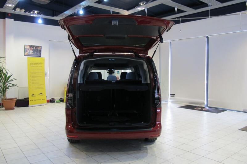 VOLKSWAGEN CADDY MAXI LIFE