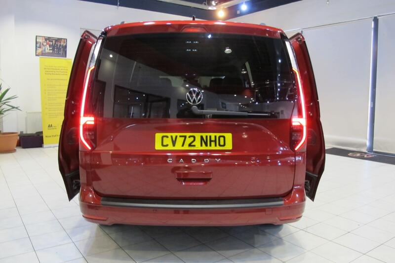 VOLKSWAGEN CADDY MAXI LIFE