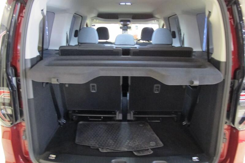 VOLKSWAGEN CADDY MAXI LIFE