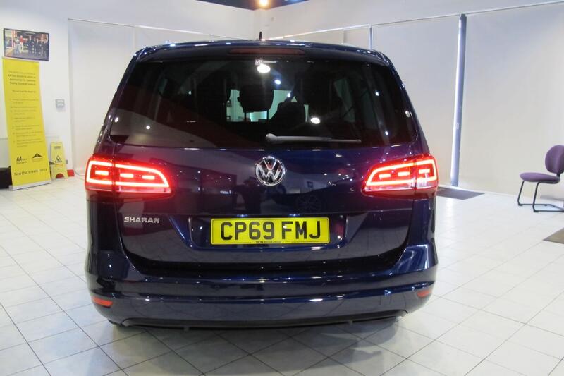 VOLKSWAGEN SHARAN