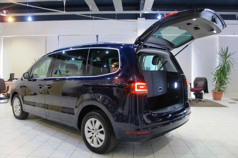 VOLKSWAGEN SHARAN