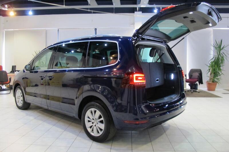 VOLKSWAGEN SHARAN