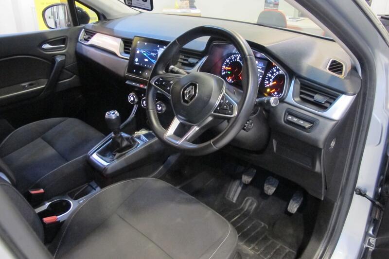 RENAULT CAPTUR