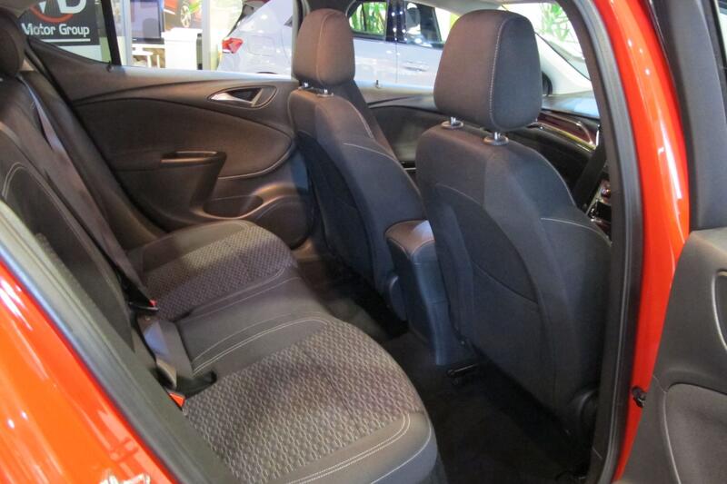VAUXHALL ASTRA