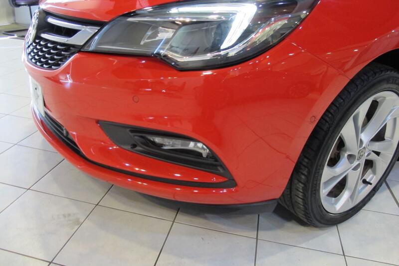 VAUXHALL ASTRA