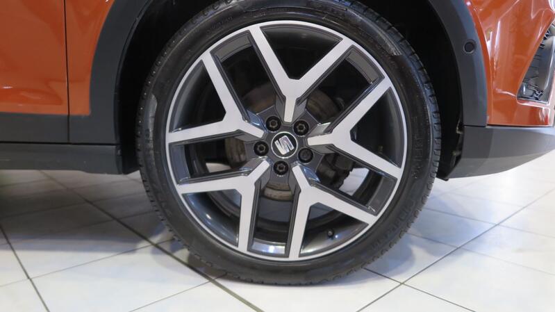 SEAT ARONA