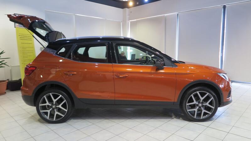 SEAT ARONA