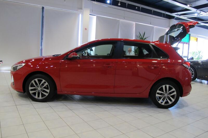 HYUNDAI I30