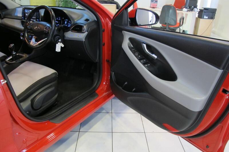 HYUNDAI I30