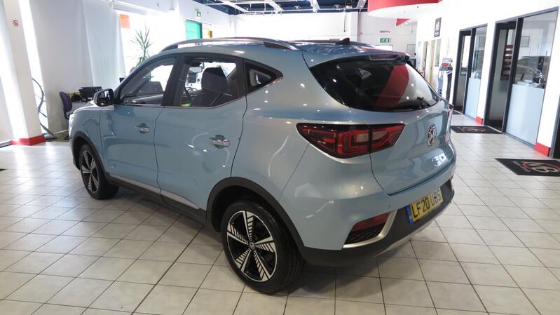 MG ZS