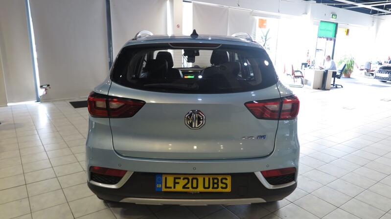MG ZS