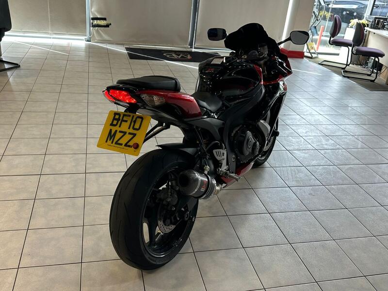 SUZUKI GSXR600